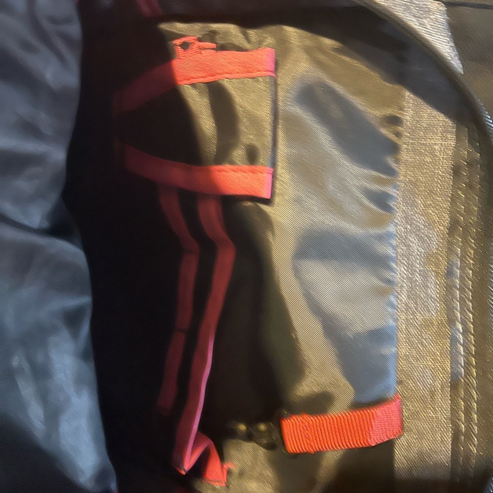 Harry Potter Hogwarts Backpack: used but in great shape - Picture 3 of 5